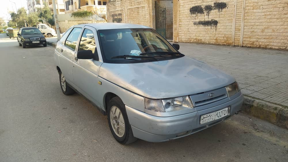لادا سمارة 112 2004