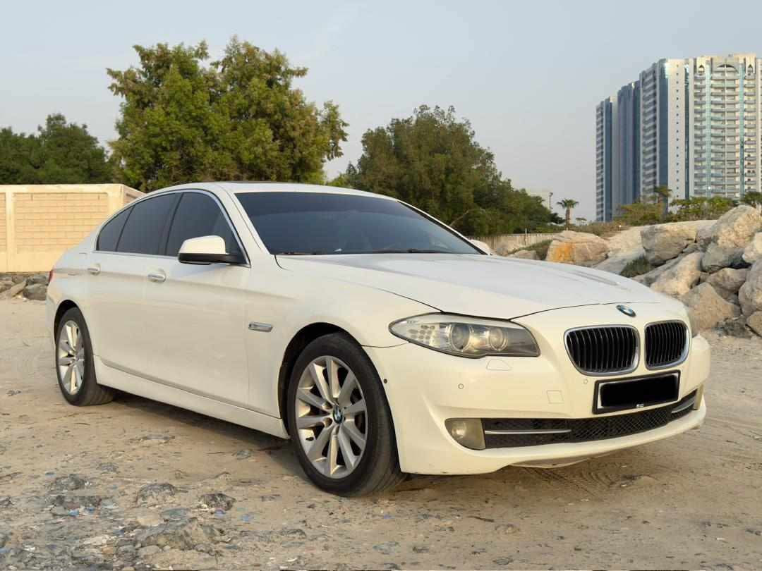 بي إم دبليو 530i (إمارات)