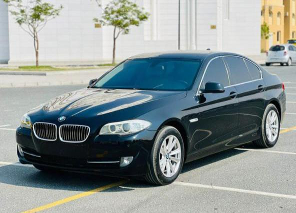 بي إم دبليو 520i 2013 (إمارات)